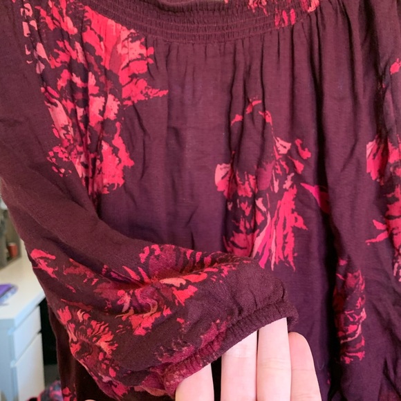 Burgundy and Pink Floral Off the Shoulder - Picture 4 of 4